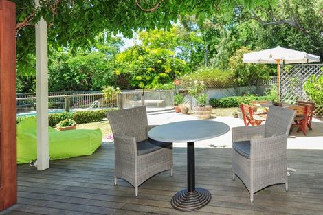 Photo of property in 35 Iona Road, Havelock North, 4130