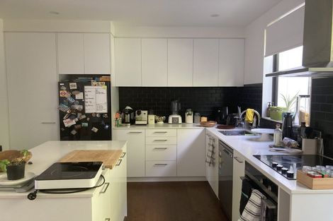 Photo of property in 17 Rua Kai Way, Brooklyn, Wellington, 6021