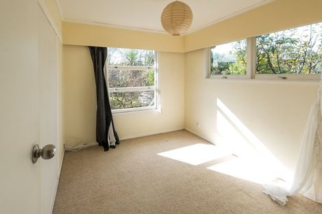 Photo of property in 15 Catalina Crescent, Forrest Hill, Auckland, 0620