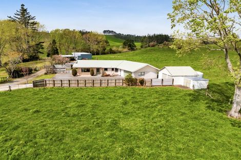 Photo of property in 32 Davis Road, Waiongana, Inglewood, 4389