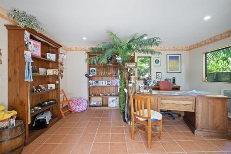 Photo of property in 10 Jenny Lane, Waiuku, 2123