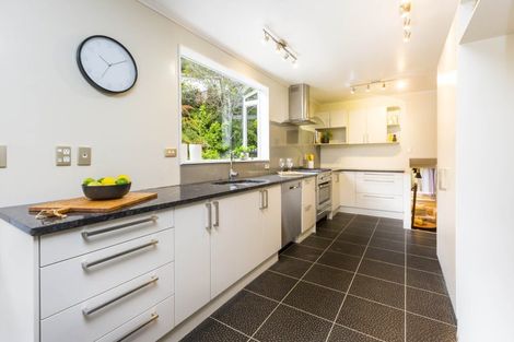 Photo of property in 67 Elmslie Road, Pinehaven, Upper Hutt, 5019