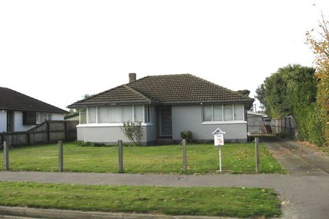Photo of property in 34 Primrose Street, Northcote, Christchurch, 8052