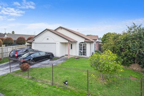 Photo of property in 52 Riverton Drive, Randwick Park, Auckland, 2105
