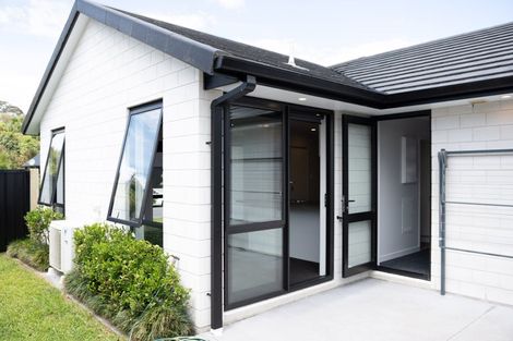 Photo of property in 60 Pakanga Grove, Pyes Pa, Tauranga, 3112