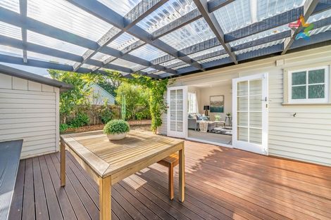 Photo of property in 43 Saint Ronans Avenue, Waterloo, Lower Hutt, 5011