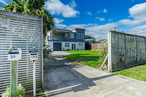 Photo of property in 19 Mahana Road, Paraparaumu Beach, Paraparaumu, 5032