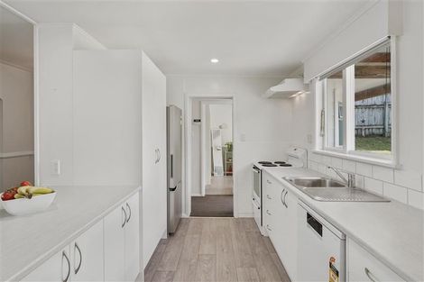 Photo of property in 36 Gray Avenue, Paraparaumu Beach, Paraparaumu, 5032