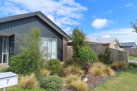 Photo of property in 7 Stackwood Avenue, Woodend, 7610