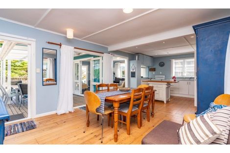 Photo of property in 28 Wood Street, Mangawhai Heads, Mangawhai, 0505