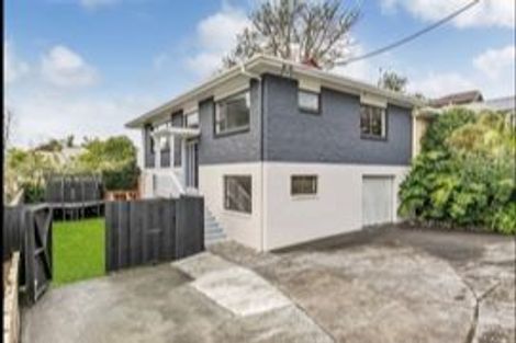 Photo of property in 1/12a Rossmore Terrace, Murrays Bay, Auckland, 0630