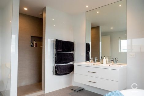 Photo of property in 152 Oceanview Road, Mount Maunganui, 3116