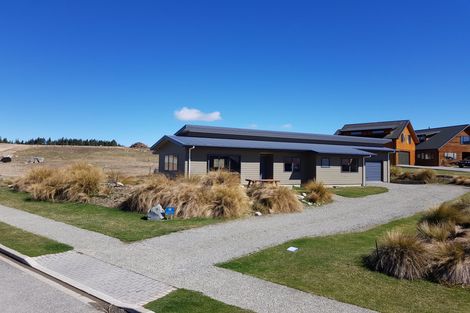 Photo of property in 18 Andrew Don Drive, Lake Tekapo, 7999