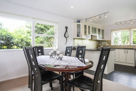 Photo of property in 10 Crompton Road, Massey, Auckland, 0614