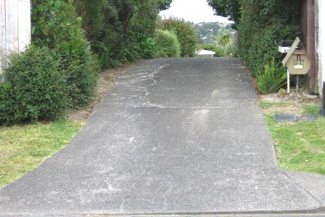 Photo of property in 2/24 Summit Drive, Torbay, Auckland, 0630