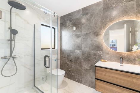 Photo of property in 71a Matipo Road, Te Atatu Peninsula, Auckland, 0610