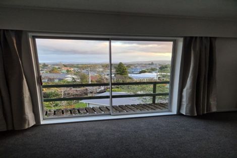 Photo of property in 25c Woodvale Grove, Fairfield, Lower Hutt, 5011