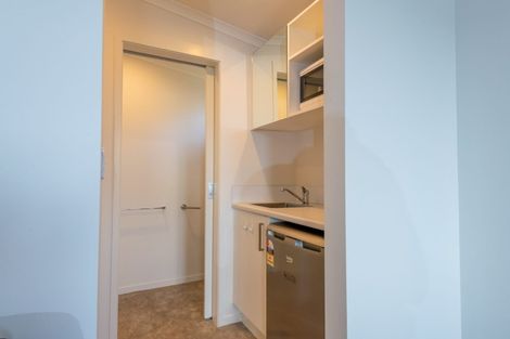 Photo of property in 33 Sandleigh Road, Hamilton Lake, Hamilton, 3204