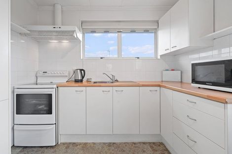 Photo of property in 29a Salford Avenue, Redwood, Christchurch, 8051