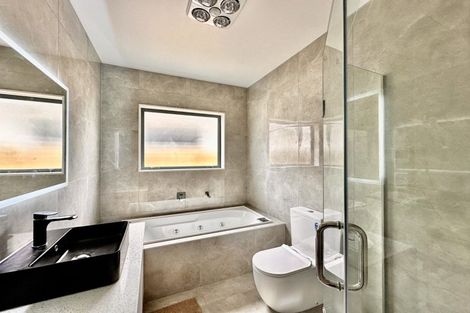 Photo of property in 60 Castlebane Drive, Flat Bush, Auckland, 2019