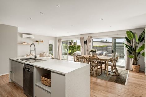 Photo of property in 1330b Papamoa Beach Road, Papamoa Beach, Papamoa, 3118