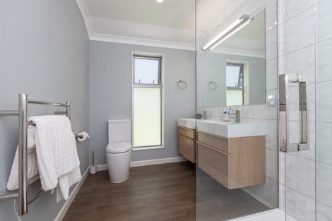 Photo of property in 118 Rosetta Road, Raumati South, Paraparaumu, 5032