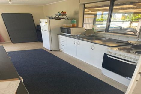 Photo of property in 37 Kerrs Road, Wiri, Auckland, 2104