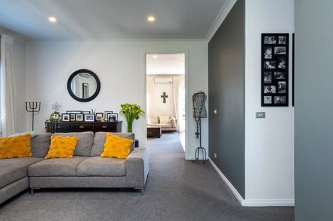 Photo of property in Heynes Place, 29 Heynes Place, Clive, 4102