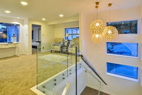 Photo of property in 106 Fairview Avenue, Fairview Heights, Auckland, 0632