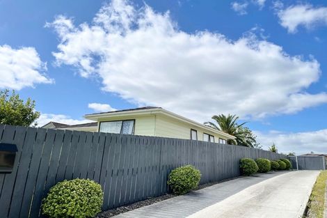 Photo of property in 8 Frostbite Place, Ranui, Auckland, 0612