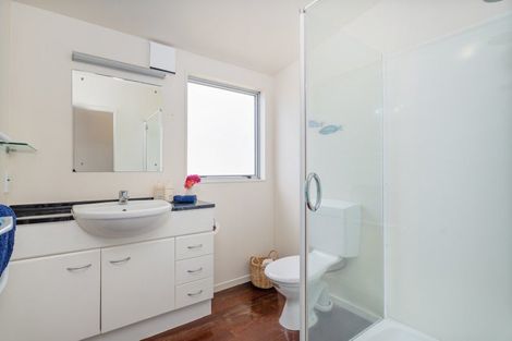 Photo of property in 92 Ocean Beach Road, Tairua, 3508