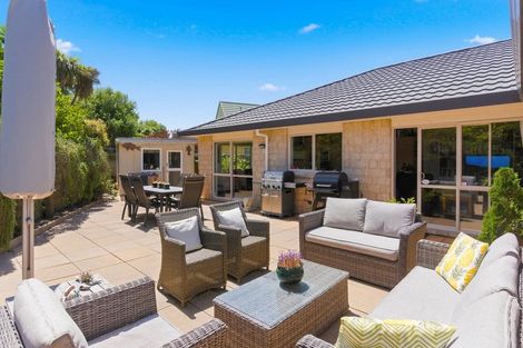 Photo of property in 10 Barrett Drive, Waikanae Beach, Waikanae, 5036