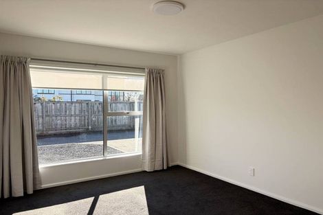 Photo of property in 2/73 Harewood Road, Papanui, Christchurch, 8053