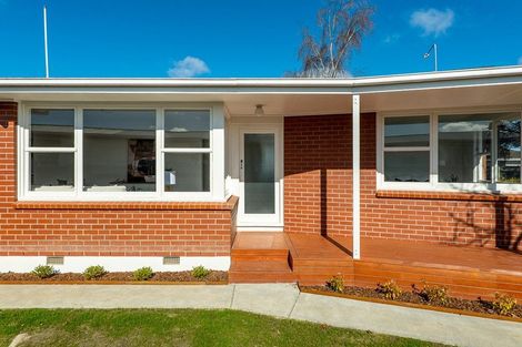 Photo of property in 2 Freebairn Street, Redwood, Christchurch, 8051
