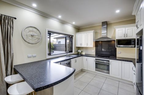 Photo of property in 3 Portland Place, Poraiti, Napier, 4112