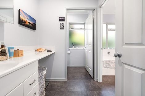 Photo of property in 19 Roger Guy Place, Welcome Bay, Tauranga, 3175