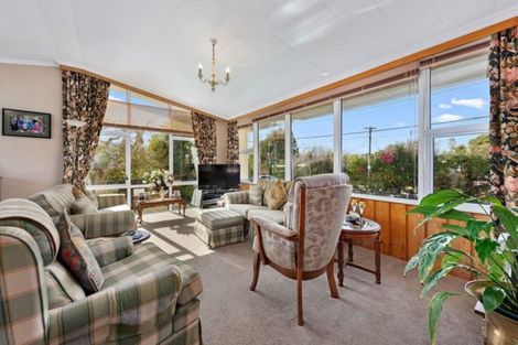 Photo of property in 31 Dowling Grove, Silverstream, Upper Hutt, 5019