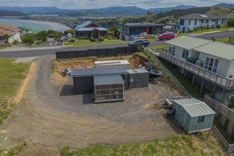 Photo of property in 116 Centennial Drive, Whitianga, 3510