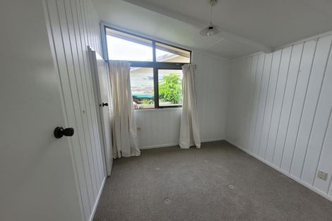 Photo of property in 28 Record Street, Fitzroy, New Plymouth, 4312