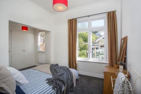 Photo of property in 112 Cliffs Road, Saint Clair, Dunedin, 9012