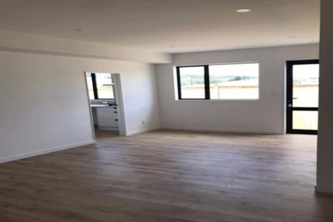 Photo of property in 49 Johns Creek Crescent, Silverdale, 0932