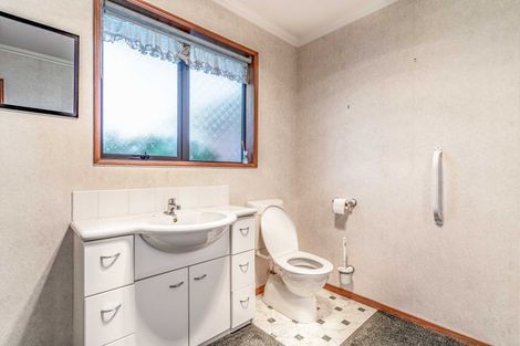 Photo of property in 30 Anne Street, Winton, 9720