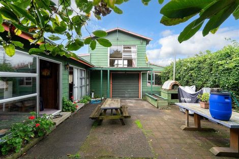Photo of property in 32 Mahi Road, Te Kauwhata, 3710