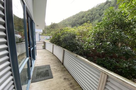 Photo of property in 3 Heather Place, Picton, 7220