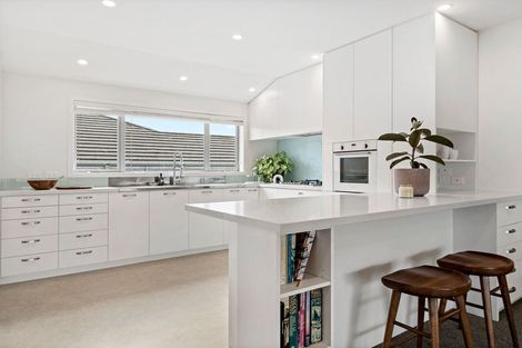 Photo of property in 21 Eric Farley Drive, Kumeu, 0810