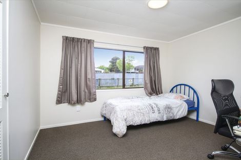 Photo of property in 142 Moire Road, West Harbour, Auckland, 0618
