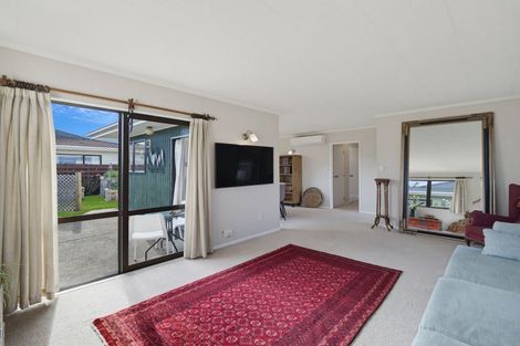 Photo of property in 30a Donegal Crescent, Tamatea, Napier, 4112