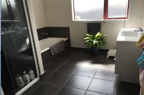 Photo of property in 29 Wiltshire Drive, Huntington, Hamilton, 3210