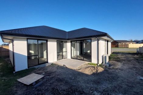 Photo of property in 35 Hilton Drive, Amberley, 7410