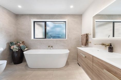 Photo of property in 254 Settlement Road, Papakura, 2110